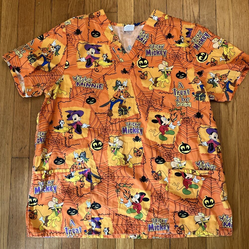 Disney Halloween Scrub Top XL Tricky Mickey Witchie Minnie Goofy